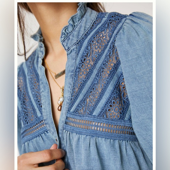 Pilcro Victorian V- Neck Blouse NWT - Picture 2 of 13